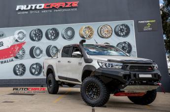 TOYOTA HILUX N80 4WD D LOCKER BLACK